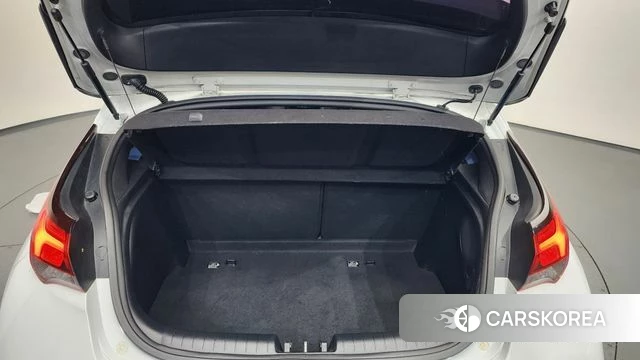 Hyundai Veloster (JS) 2019 Белый из Кореи, фото 6