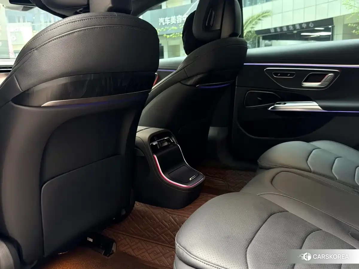Mercedes-Benz E-Class 2024 Белый из Китая, фото 6