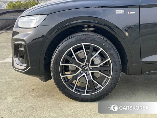 Audi Q5L 2026 Черный из Китая, фото 6