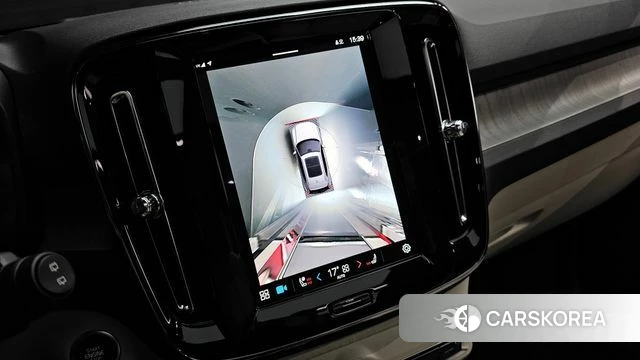 Volvo XC40 2023 Серебряный из Кореи, фото 6