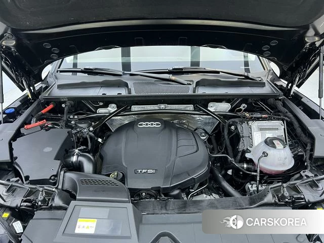 Audi Q5L 2023 Черный из Китая, фото 6