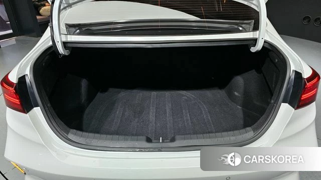 Kia The New K3 2nd generation 2022 Белый из Кореи, фото 6