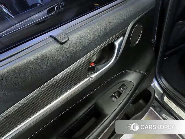 Hyundai Grandeur IG 2019 Серебристо-серый из Кореи, фото 6