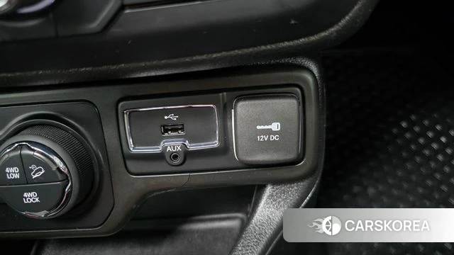 Jeep Renegade 2018 Черный из Кореи, фото 6