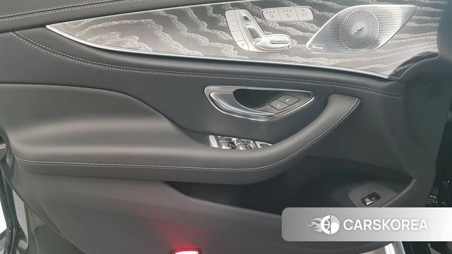 Mercedes-Benz AMG GT 2025 Черный из Кореи, фото 6