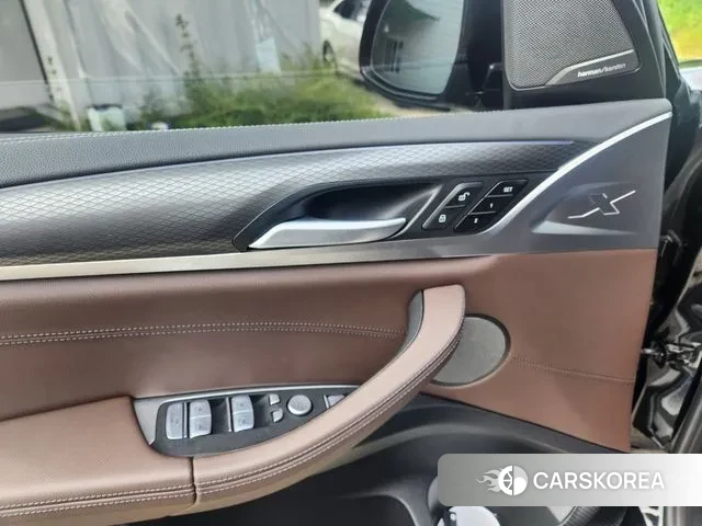 BMW X3 (G01) 2023 Черный из Кореи, фото 6