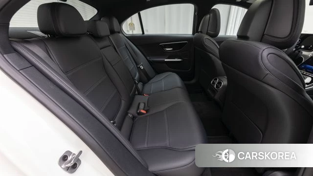 Mercedes-Benz C-Class W206 2026 Белый из Кореи, фото 6