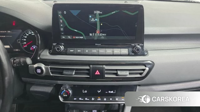 Kia Seltos 2022 Белый из Кореи, фото 6