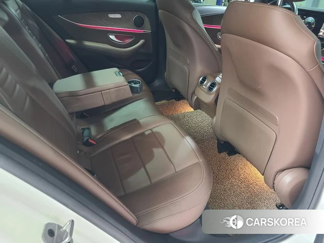 Mercedes-Benz E-Class W213 2021 Белый из Кореи, фото 6