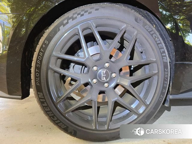 Ford Mustang 2022 Черный из Кореи, фото 6