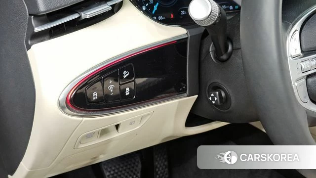 Genesis GV70 2023 Белый из Кореи, фото 6