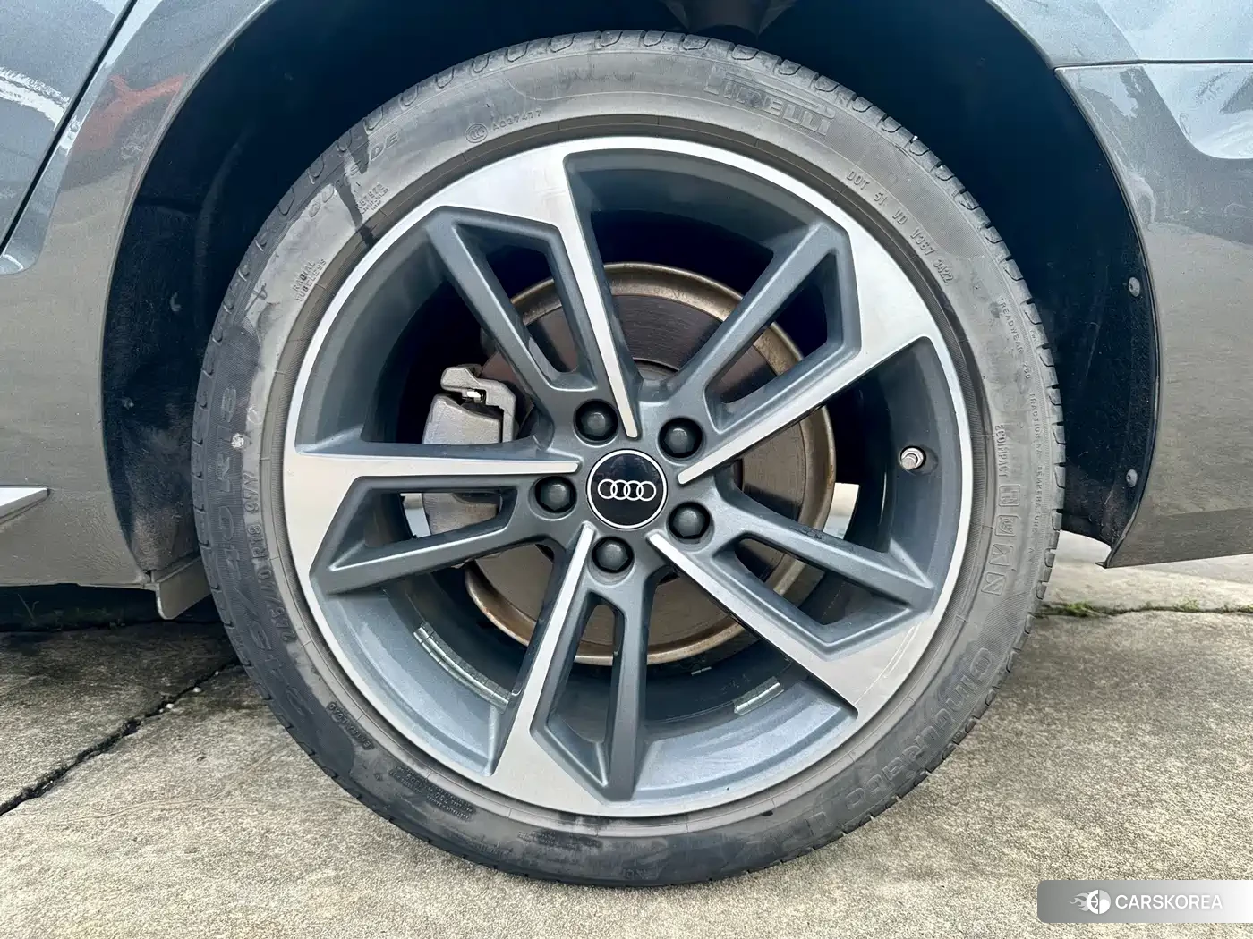 Audi A4L 2023 Silver/gray из Китая, фото 6