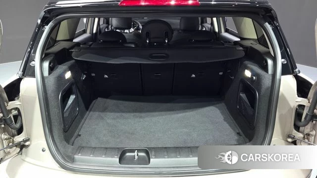 Mini Cooper Clubman 2023 Серебристо-серый из Кореи, фото 6