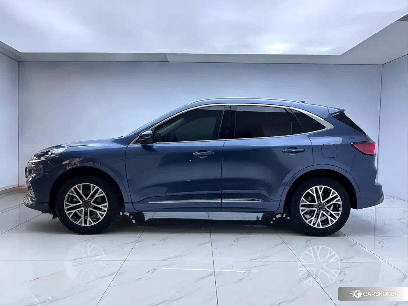 Ford Escape 2023 Синий из Китая, фото 6