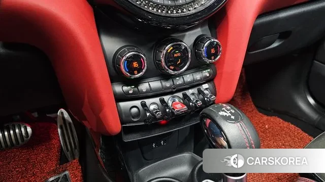 Mini Cooper S 2018 Черный из Кореи, фото 6