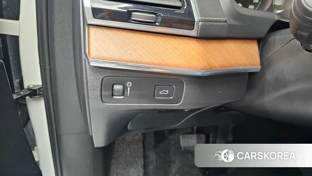 Volvo XC90 second Generation 2019 Белый из Кореи, фото 6