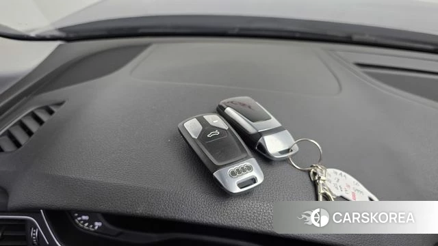Audi A4 (B9) 2018 Серебряный из Кореи, фото 6