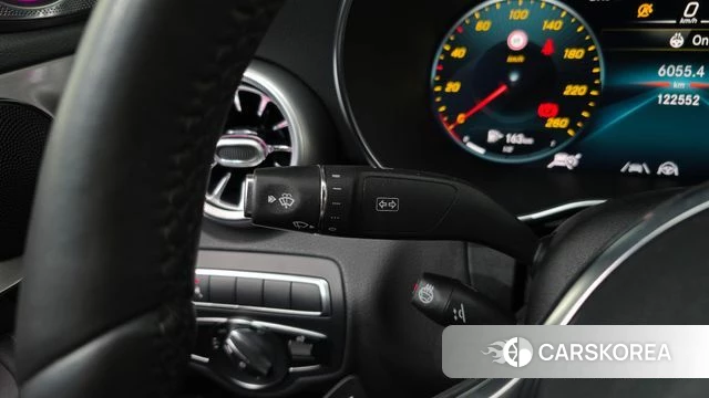 Mercedes-Benz C-Class W205 2021 Белый из Кореи, фото 6