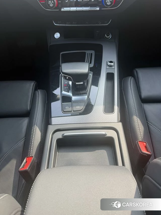 Audi Q5L 2023 Белый из Китая, фото 6