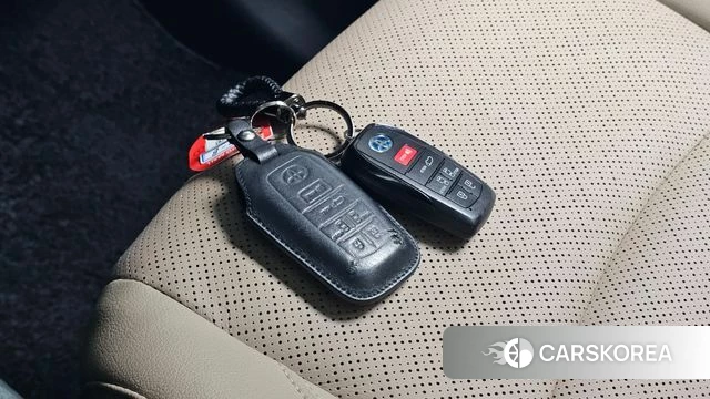 Toyota Sienna 4th Generation 2022 Белый из Кореи, фото 6