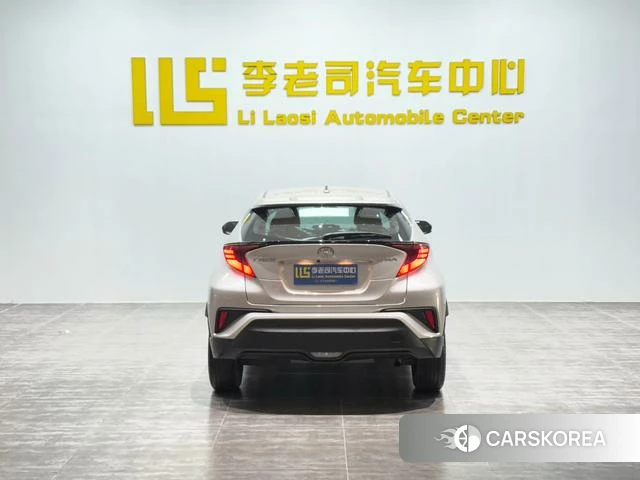 Toyota C-HR 2021 Шампань из Китая, фото 6