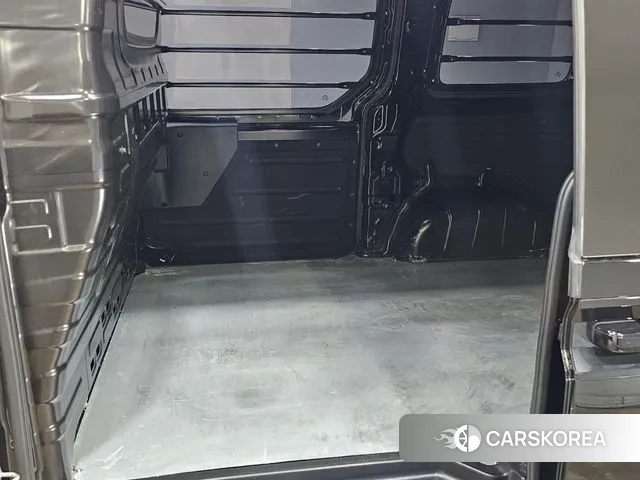 Hyundai Staria 2022 Черный из Кореи, фото 6