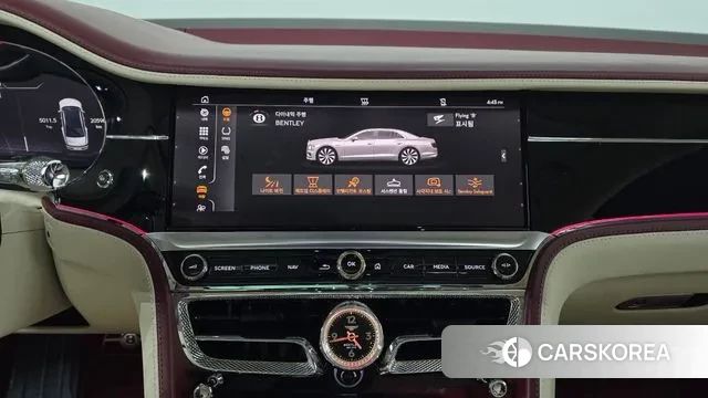 Bentley Flying Spur 3rd Generation 2022 Белый из Кореи, фото 6