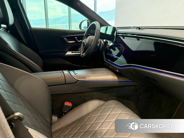 Mercedes-Benz E-Class W214 2026 Черный из Кореи, фото 6