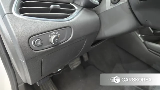 Chevrolet (GM Daewoo) The New Malibu 2020 Белый из Кореи, фото 6