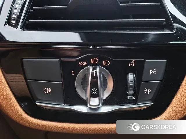 BMW 5 Series (G30) 2022 Черный из Кореи, фото 6