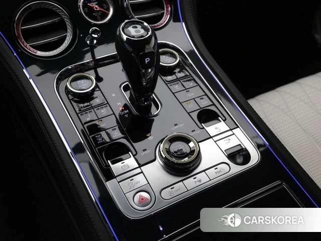 Bentley Continental GT 3rd Generation 2024 Черный из Кореи, фото 6