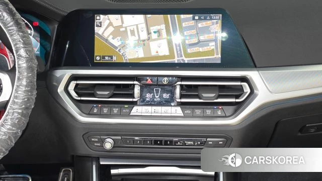 BMW 4 Series (G22) 2023 Светло-серебряный цвет из Кореи, фото 6