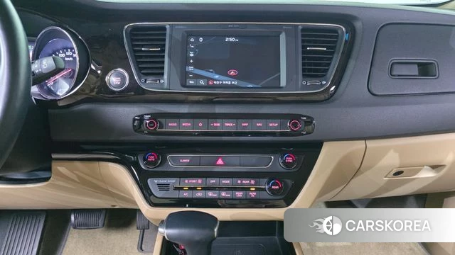Kia The New Carnival 2018 Белый из Кореи, фото 6