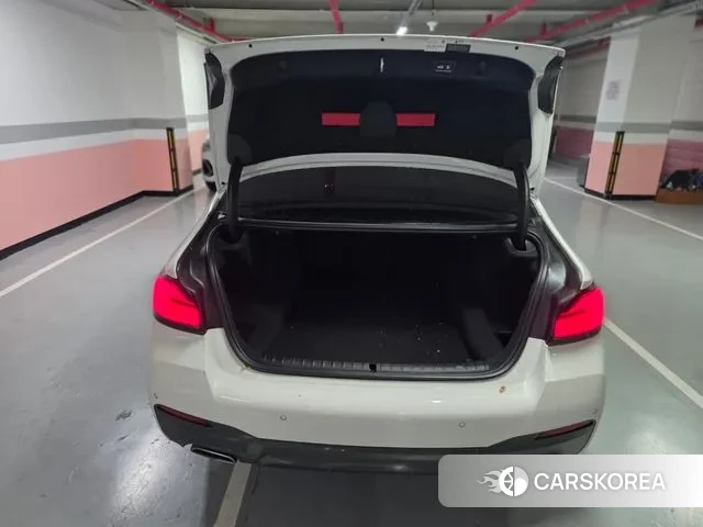 BMW 5 Series (G30) 2021 Белый из Кореи, фото 6