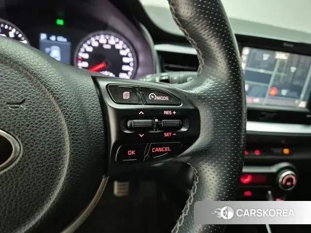 Kia Stonic 2020 Белый из Кореи, фото 6