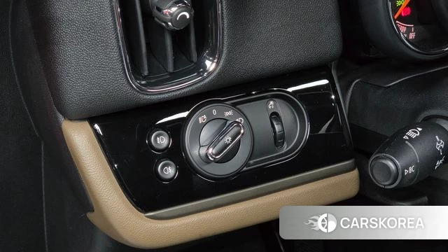 Mini Cooper Countryman 2019 Красный из Кореи, фото 6