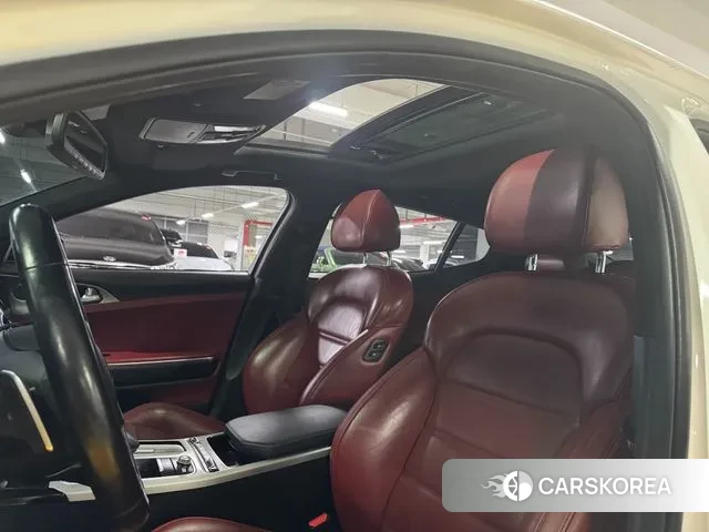 Kia Stinger 2019 Белый из Кореи, фото 6