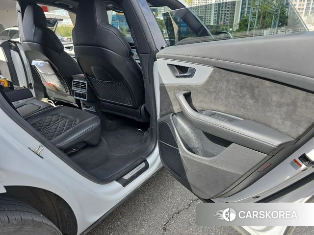 Audi Q8 (4M) 2021 Белый из Кореи, фото 6