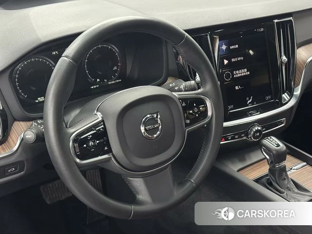 Volvo S60 2021 Синий из Китая, фото 6