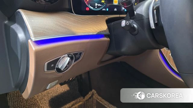 Mercedes-Benz E-Class W213 2022 Черный из Кореи, фото 6