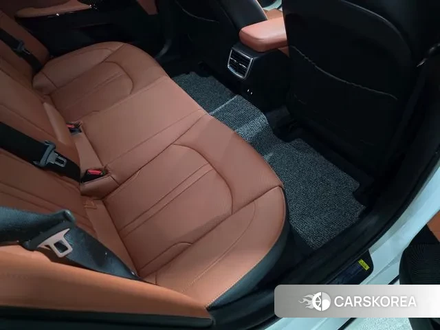 Kia The New K5 3rd generation 2025 Белый из Кореи, фото 6