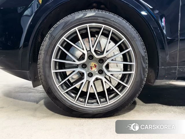 Porsche Cayenne 2020 Черный из Китая, фото 6