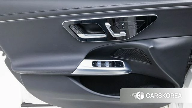 Mercedes-Benz E-Class W214 2024 Белый из Кореи, фото 6