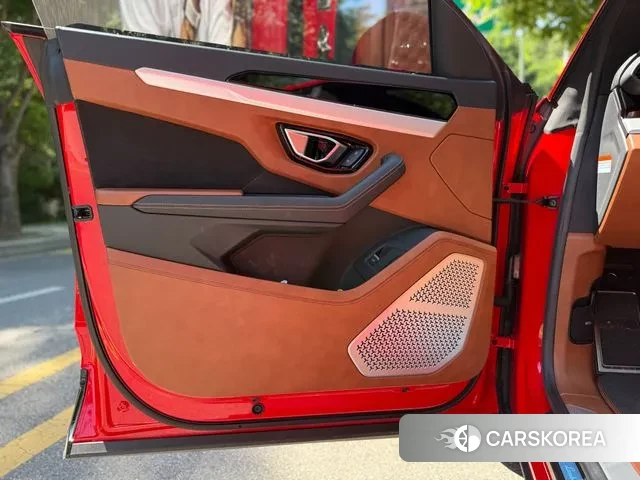 Lamborghini Urus 2021 Красный из Кореи, фото 6