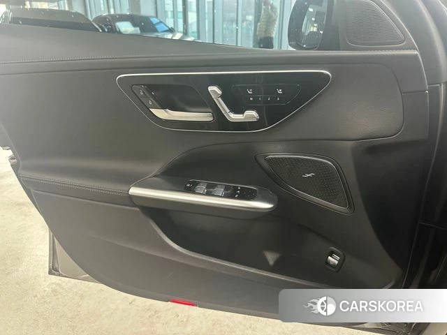 Mercedes-Benz C-Class W206 2022 Серебряный из Кореи, фото 6