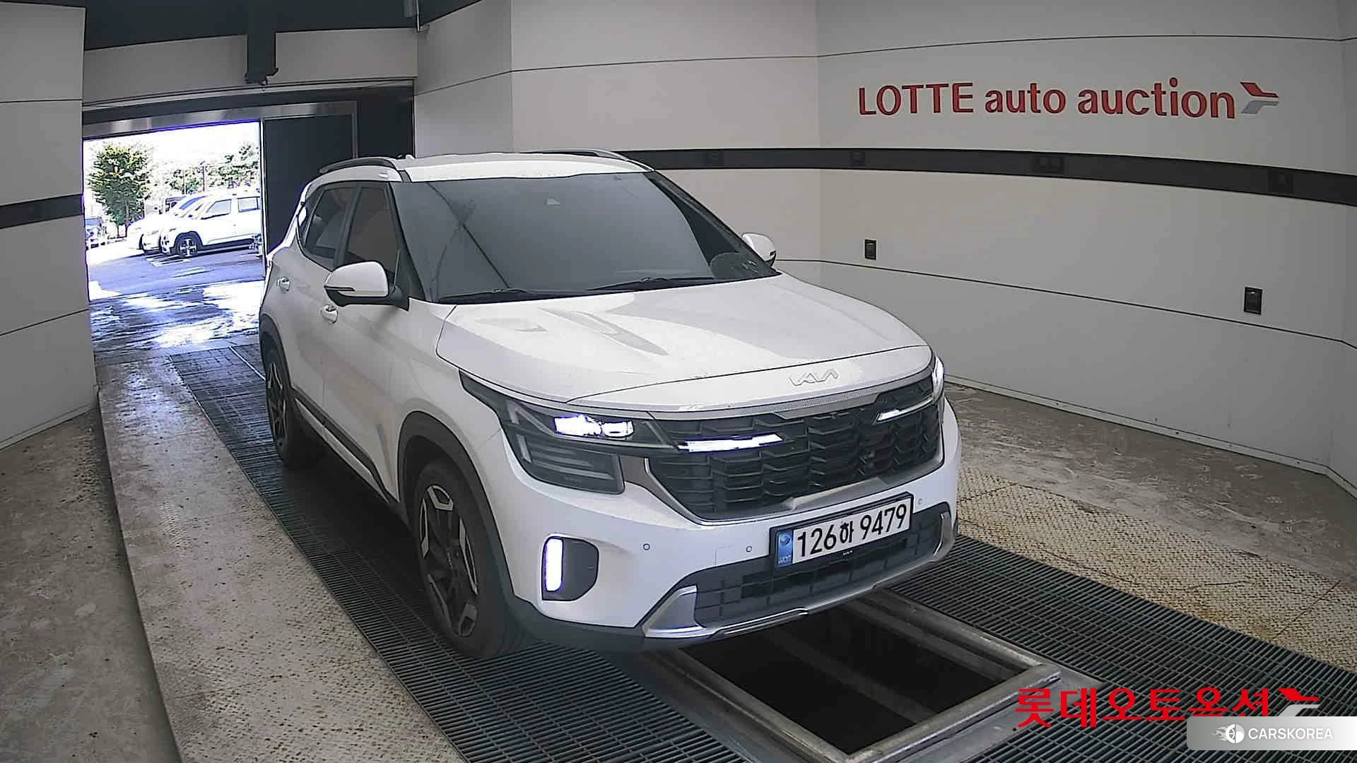 Kia Seltos 2023 Белый из Кореи, фото 6