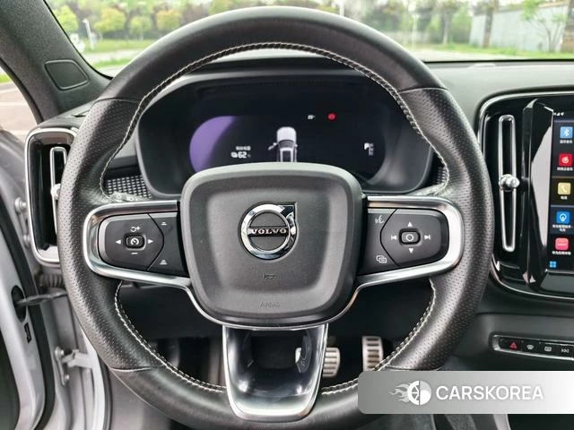 Volvo XC40 EV 2021 Серебристо-серый из Китая, фото 6