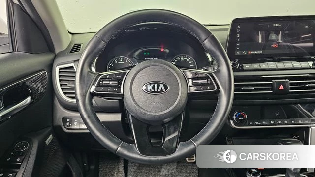 Kia Seltos 2019 Белый из Кореи, фото 6