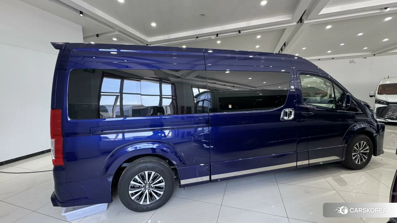 Toyota Hiace 2025 Синий из Китая, фото 6