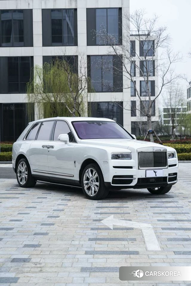Rolls-Royce Cullinan 2024 Белый из Китая, фото 6